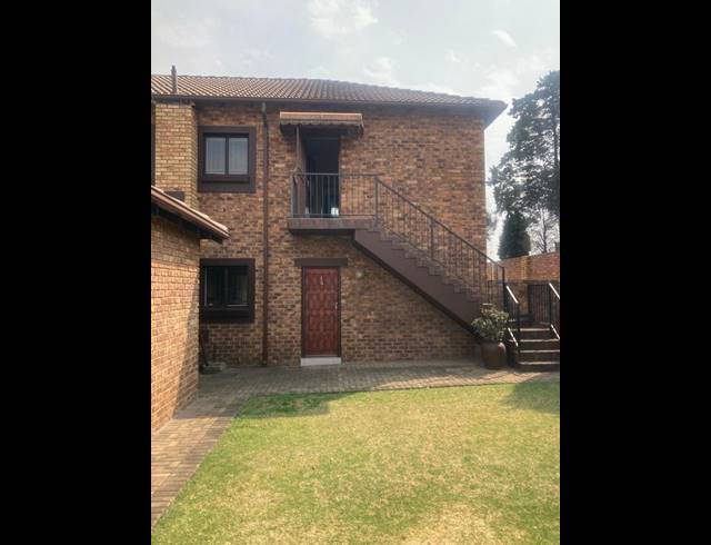 3 BEDROOM APARTMENT FOR SALE IN ORIEL